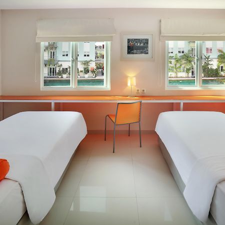 Harris Hotel & Residences Riverview Kuta, Bali Kuta Lombok Exterior foto