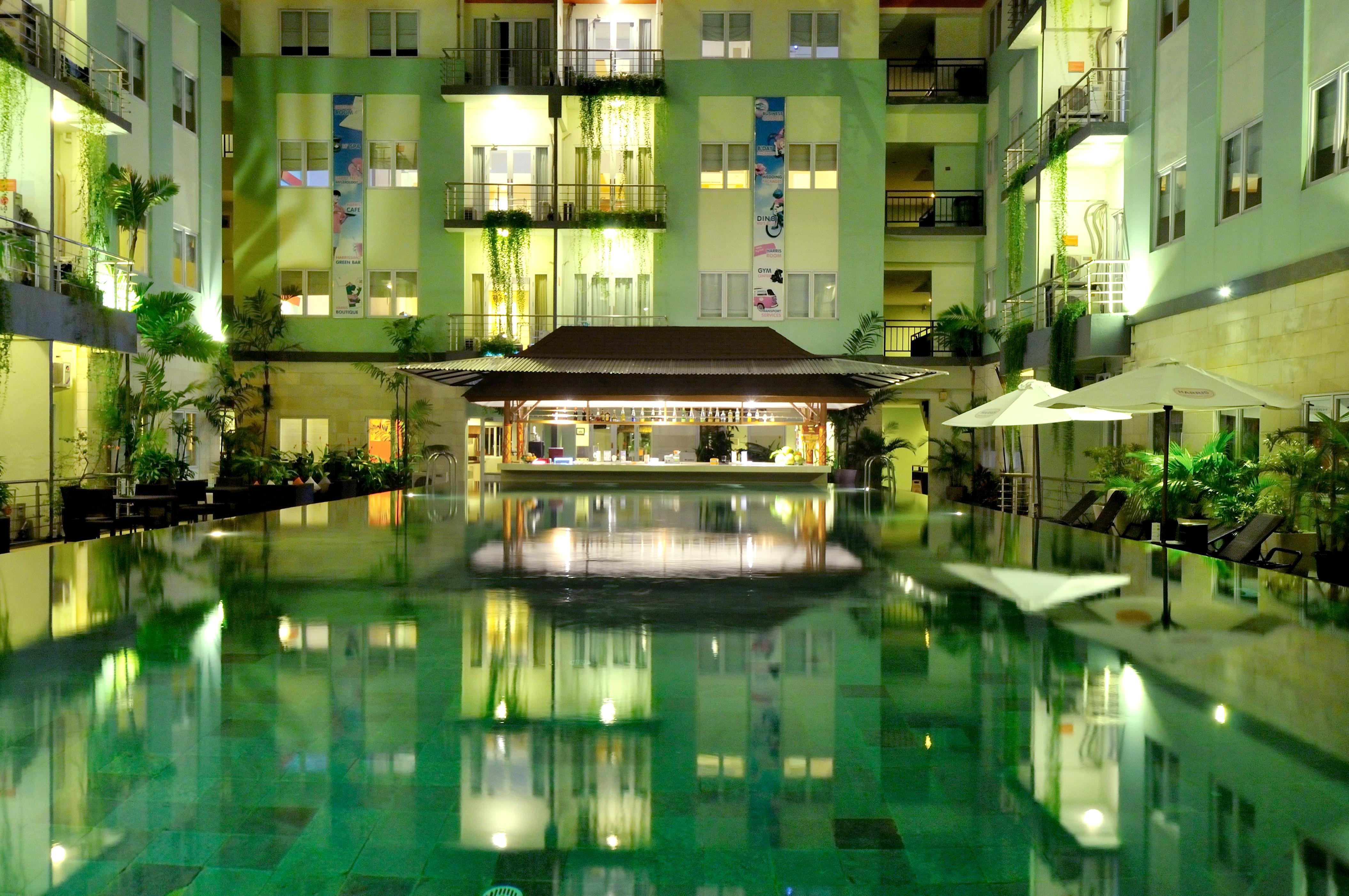 Harris Hotel & Residences Riverview Kuta, Bali Kuta Lombok Exterior foto